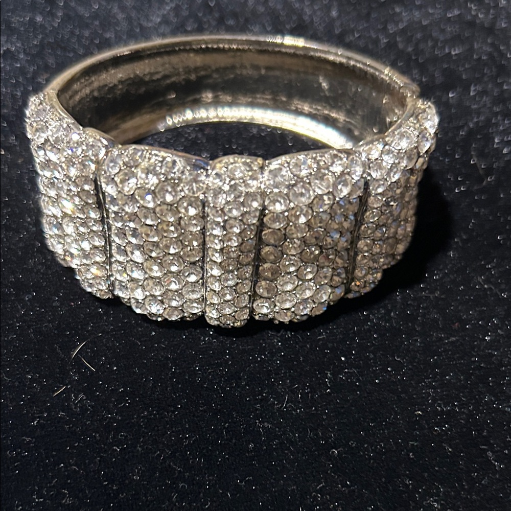 Elegant Silver Crystal Women's Ring